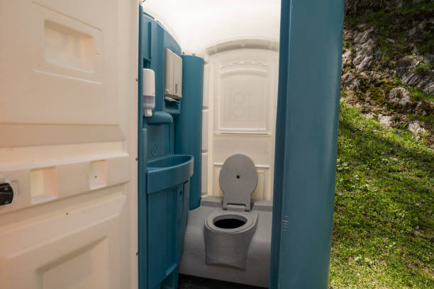 Best Portable toilet rental cost  in University Center, VA